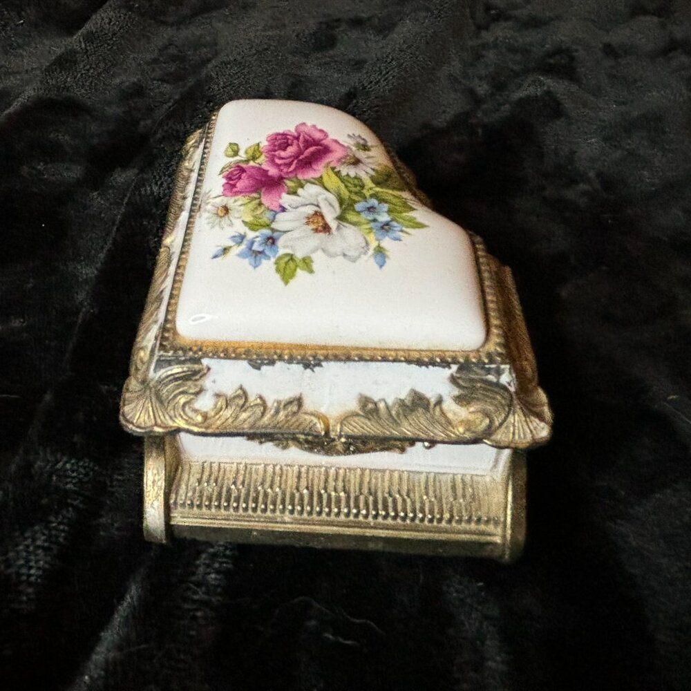 San Francisco Music Box Company Enameled Music/Trinket Box